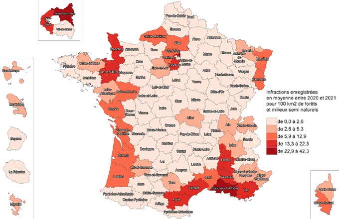 Nombre d’infractions relatives au bois pour 100 km2 de surface forestière, par département, enregistrées en moyenne entre 2020 et 2021, et comprenant les catégories «exploitation forestière» et «règles relatives à la prévention des incendies». Sources: SSMSI, base des infractions enregistrées par la police et la gendarmerie 2020-2021, données extraites en janvier 2022 ; Corine Land Cover – CGDD-SDES, 2018.