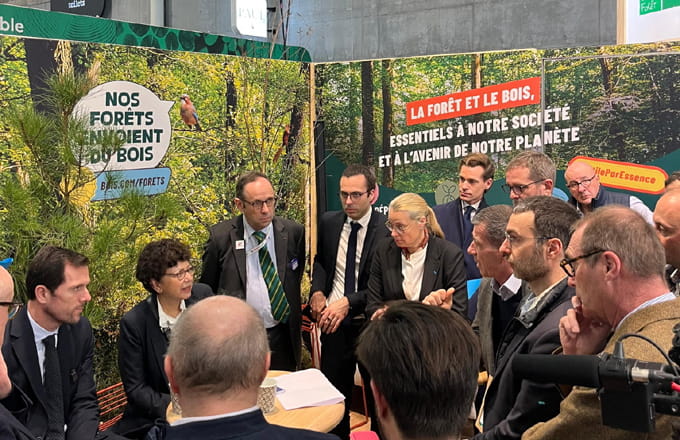 Les ministres Monique Barbut et Mathieu Lefèvre au salon de l’agriculture 2026 (crédit photo: Fransylva)