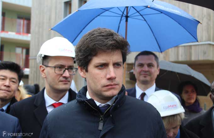 Julien Denormandie parcourt l’écoquartier du Sycomore, en cours de réalisation à Bussy-Saint-Georges