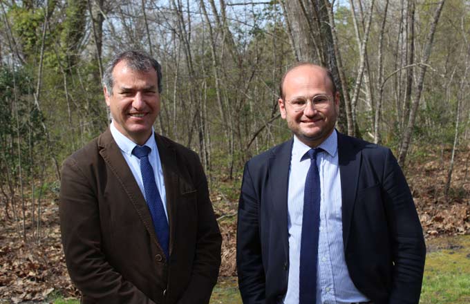 Stéphane Vieban (à gauche) et Édouard Bentéjac (à droite), respectivement directeur général et président d’Alliance Forêts Bois (crédit photo: AFB, 2021)