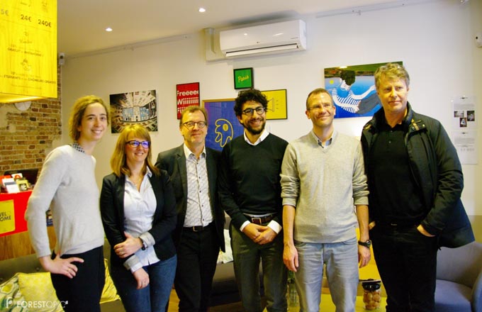 De gauche à droite: Victoire Reneaume, du cabinet de communication Ohwood, Géraldine Poirier, commissaire général du Carrefour du bois, Nicolas Visier, délégué général d’Atlanbois, Paul Jarquin, dirigeant de REI, Thibaud Le Moign, de French Timber, Steven Ware, architecte chez Art&Build