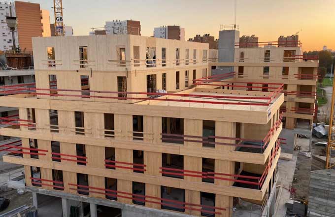 Chantier Olea à Pantin (Seine-Saint-Denis), un programme Woodeum de 77 logements collectifs en R+6 (crédit photo et architectes: Atelier WOA & Vlau)